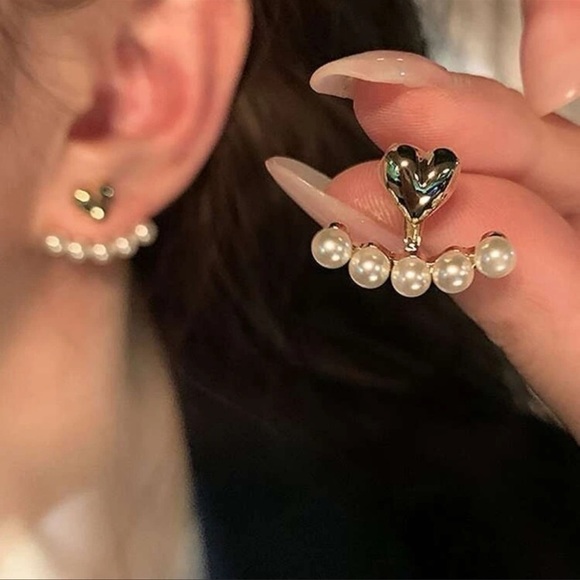 3 for $35🌟Gold heart pearls ear jacket earrings 🌟🌟 - Picture 4 of 4